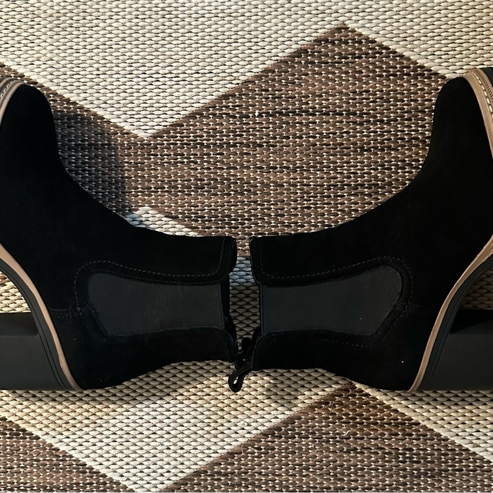 Steve Madden suede platform boots